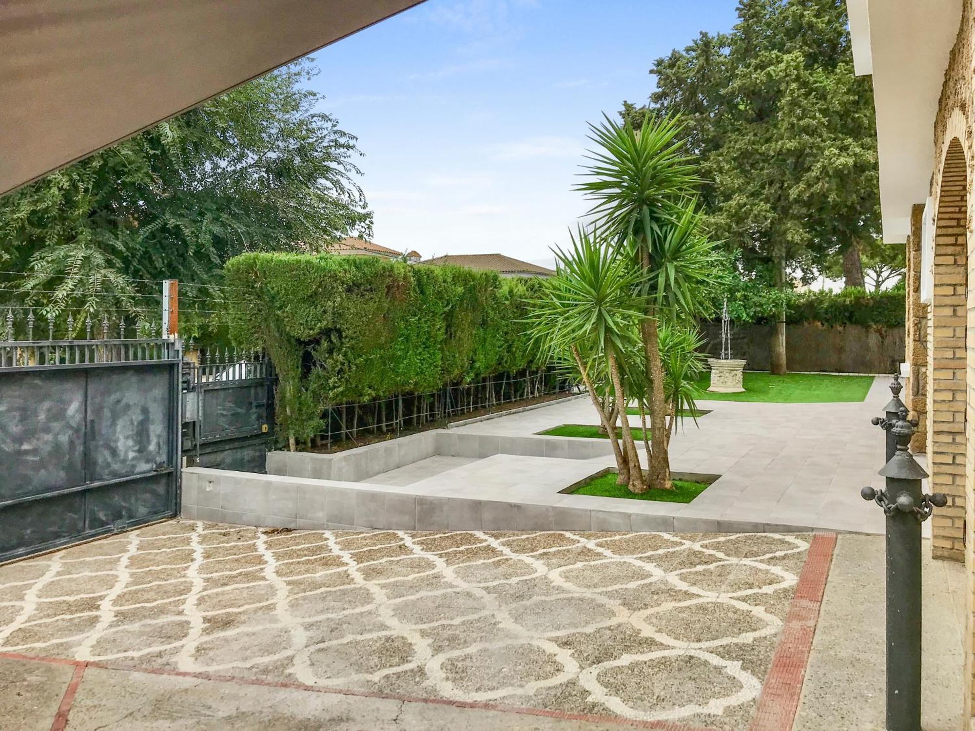 Villa Alamos Jerez I Piscina Salada Climatizada I Bbq I Jardines I 850M2 Jerez de la Frontera Exterior foto